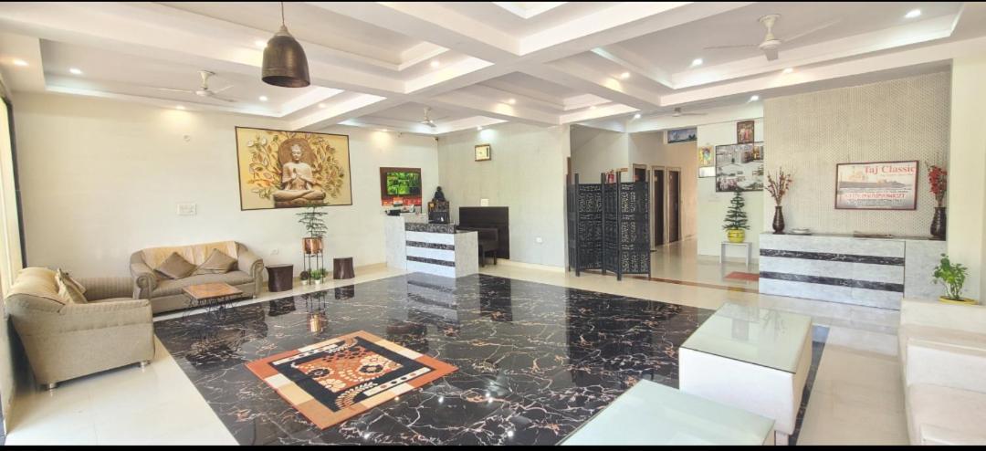 Taj Classic Agra Agra  Luaran gambar